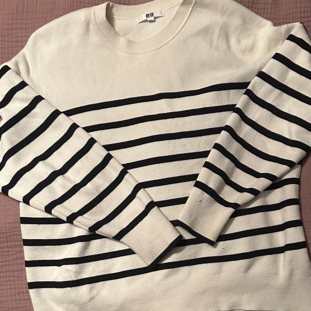 Uniqlo Striped Cream and Black Sweater